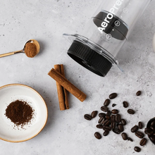 Load image into Gallery viewer, AeroPress Flow Control Cap (81C12)
